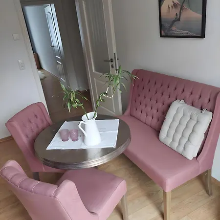 Apartament Quartier 76 *